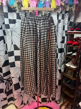 Her Destiny Houndstooth Pleated Maxi Skirt